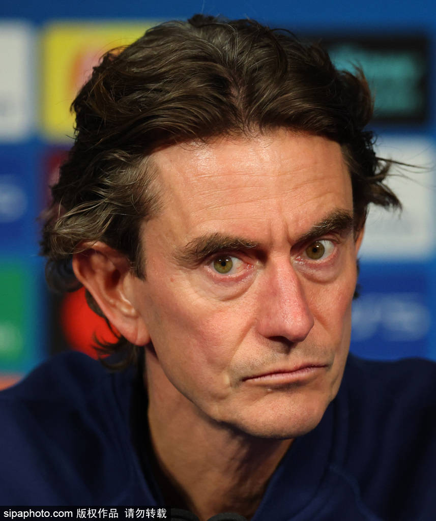 弗兰克谈热刺：基础稳固但提升空间依旧存在，赢球允许自己开心一天